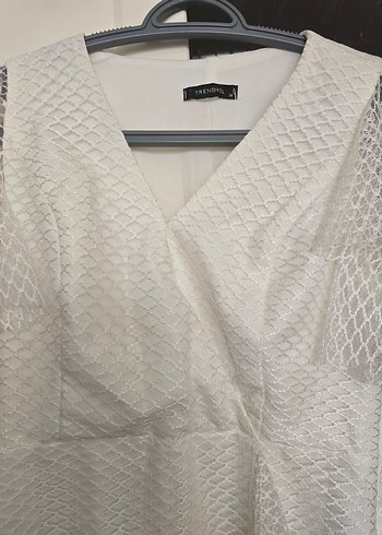 Beyaz Drapeli V Yakalı Uzun Elbise - Görsel 4