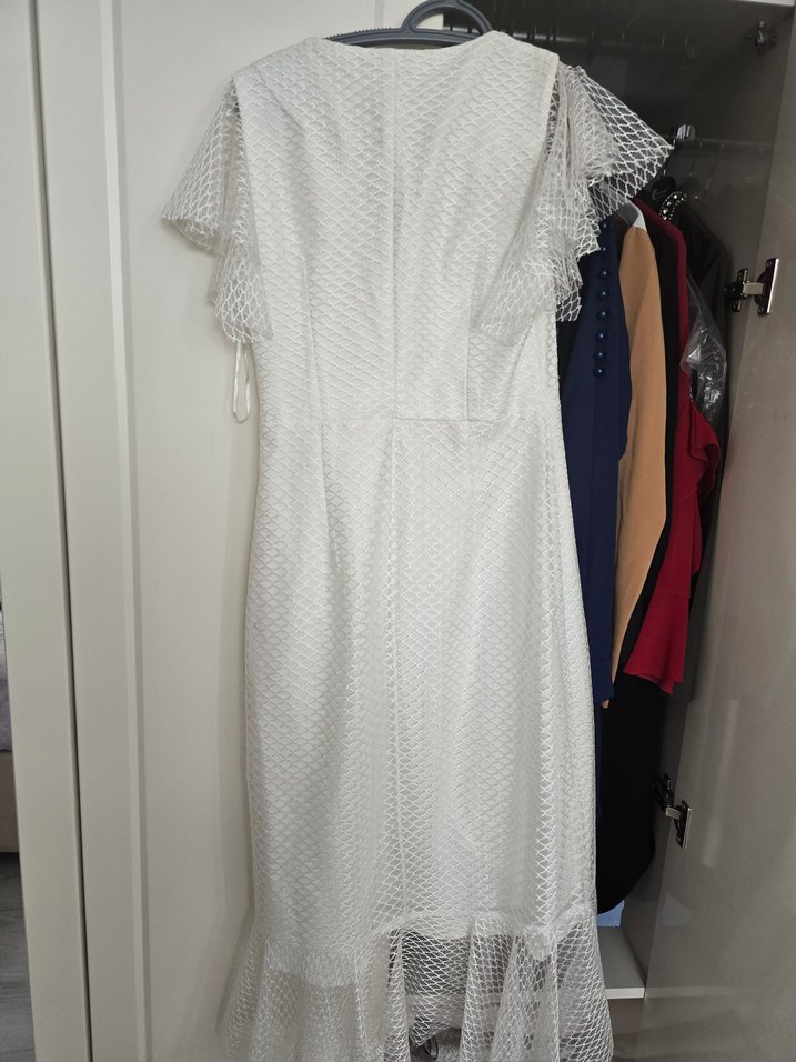 Beyaz Drapeli V Yakalı Uzun Elbise - Görsel 3