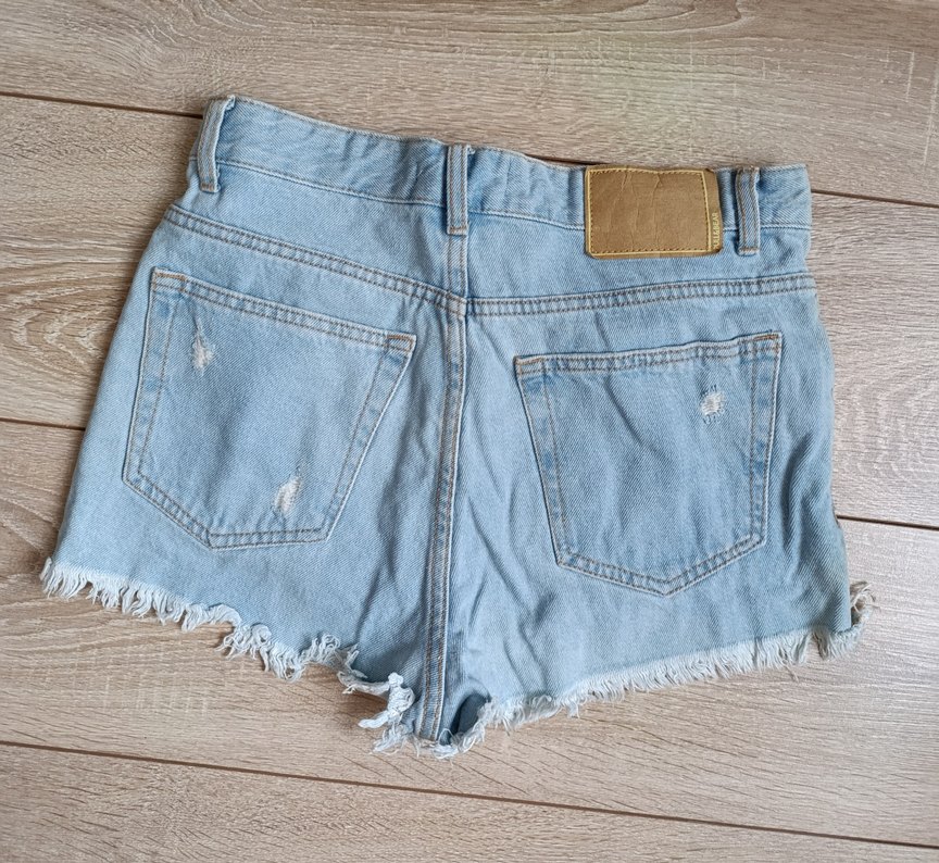 Nakışlı Mavi Mini Denim Şort - Görsel 2