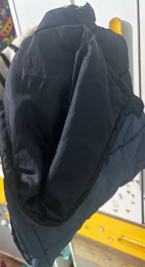 Erkek Çocuk Gri Yüksek Yakalı Fermuarlı şişme Yelek - Görsel 3