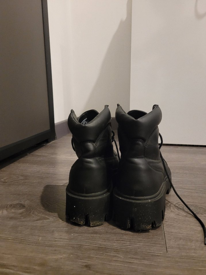 bershka 44 numara kışlık bot - Görsel 4