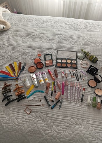 Kahverengi Tonlarda Makyaj Ürünleri Seti - Görsel 5