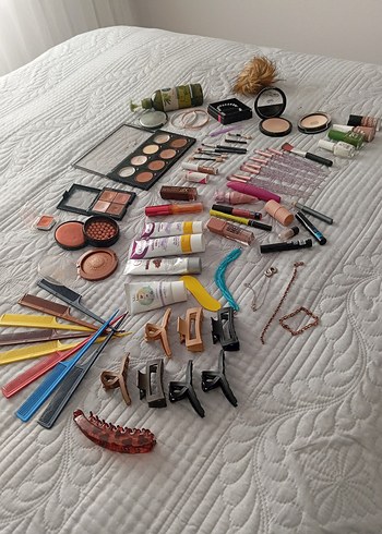 Kahverengi Tonlarda Makyaj Ürünleri Seti - Görsel 4