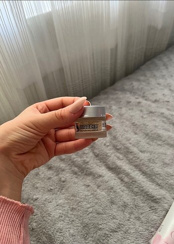 Parlak Altın Renkli Toz - Görsel 3