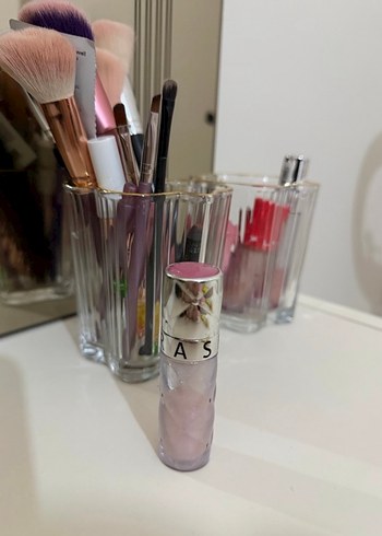 Pastel Mor Renkli Dudak Parlatıcısı - Görsel 2