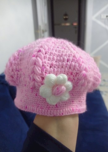 Çiçek Desenli Pembe Örgü Bere - Görsel 2