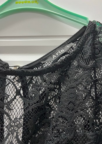 Siyah Dantel Detaylı Midi Elbise - Görsel 3