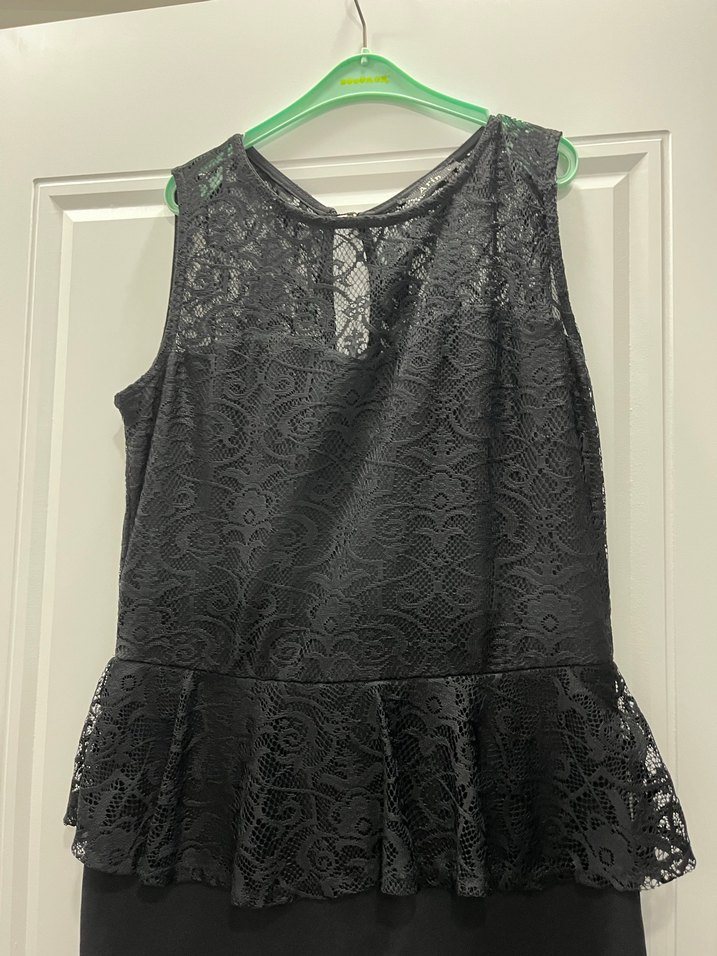 Siyah Dantel Detaylı Midi Elbise - Görsel 2