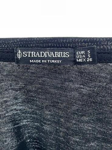 s Beden siyah Renk Stradivarius T-shirt %70 İndirimli.