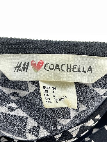 34 Beden çeşitli Renk H&M Kısa Elbise %70 İndirimli.