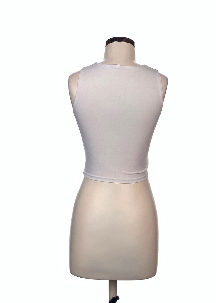 Stradivarius T-shirt %70 İndirimli. - Görsel 3