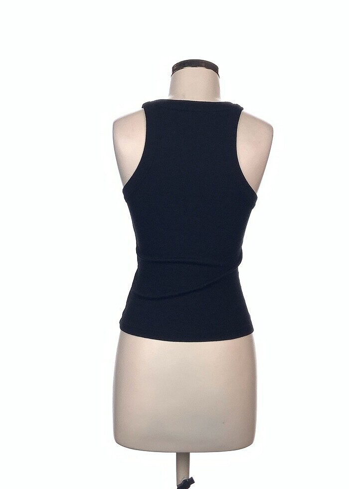 Stradivarius T-shirt %70 İndirimli. - Görsel 3