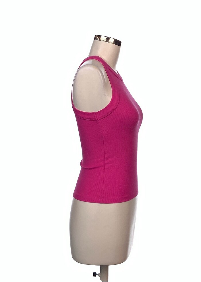 Stradivarius T-shirt %70 İndirimli. - Görsel 2