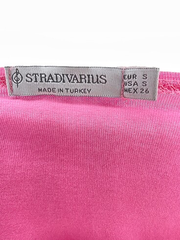 s Beden pembe Renk Stradivarius T-shirt %70 İndirimli.