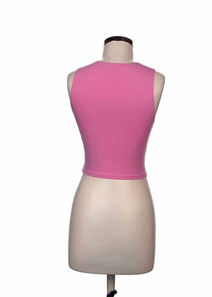 Stradivarius T-shirt %70 İndirimli. - Görsel 3