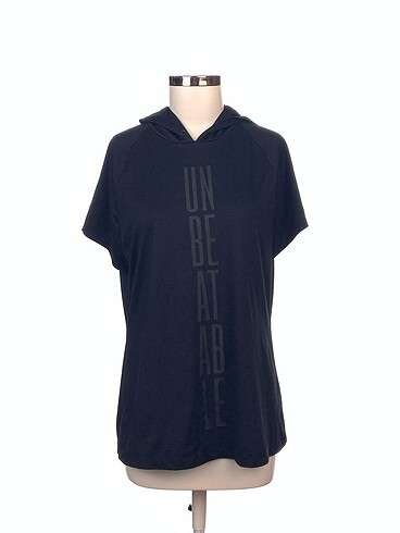 Oysho T-shirt %70 İndirimli.