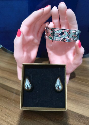 Gümüş Renkli Damla Küpe ve Taşlı Kelepçe  Bileklik - Görsel 2