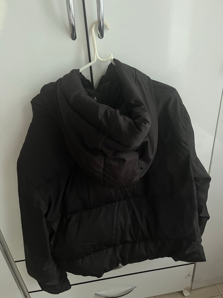 Siyah Fermuarlı Kadın Kışlık Mont - Görsel 2