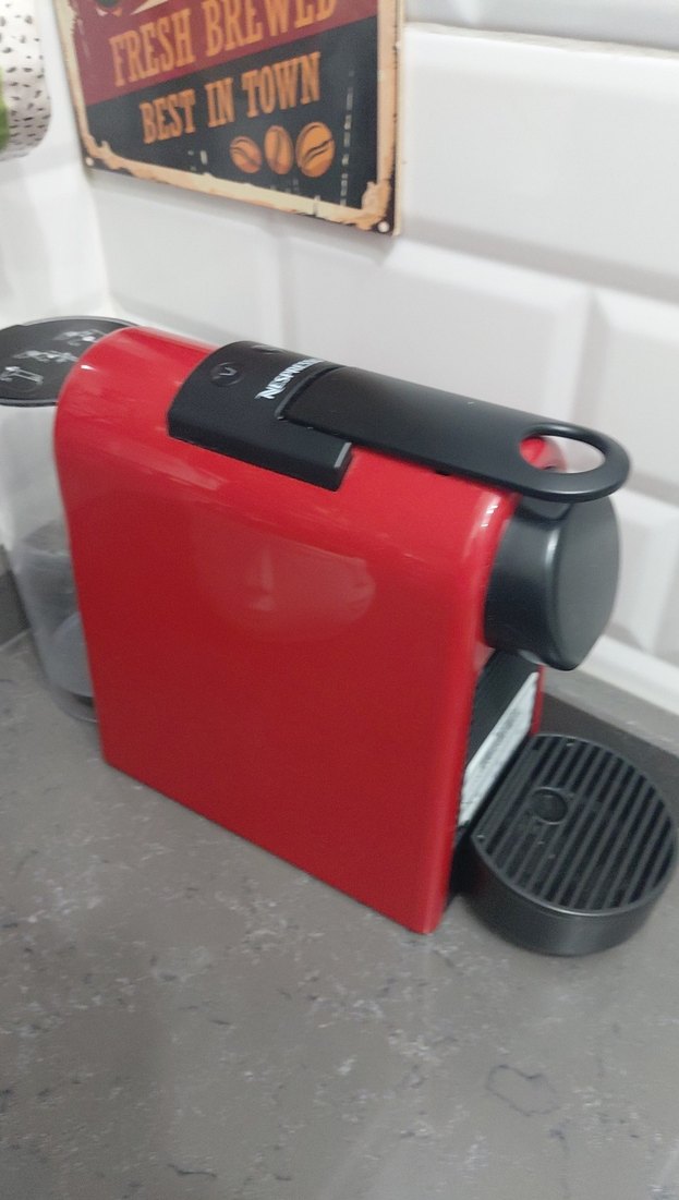 Kırmızı Nespresso Kahve Makinesi - Görsel 2