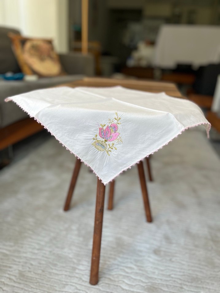 Tekli fiyatıdır,Pembe Nakışlı Pastel Peçeteler - Görsel 3