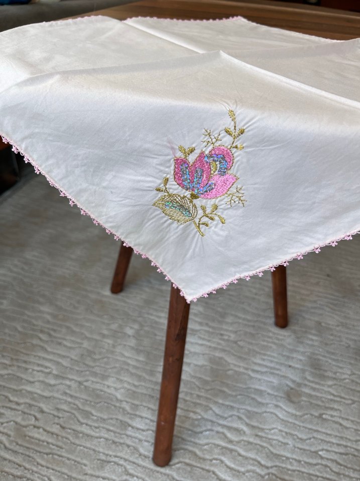 Tekli fiyatıdır,Pembe Nakışlı Pastel Peçeteler - Görsel 2