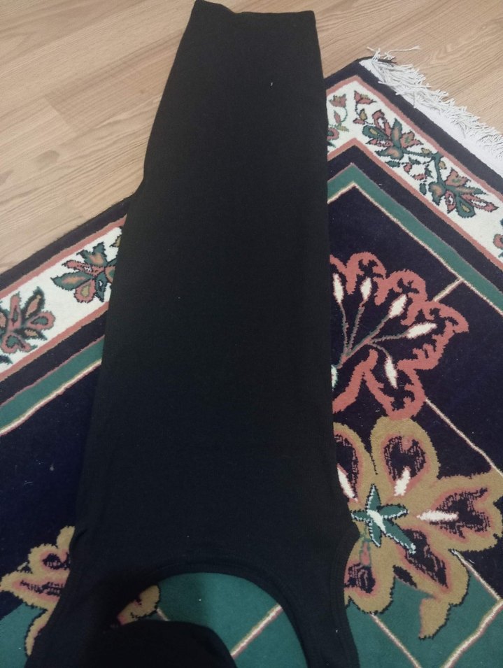 elbise siyah yırtmaçlı rahat - Görsel 2