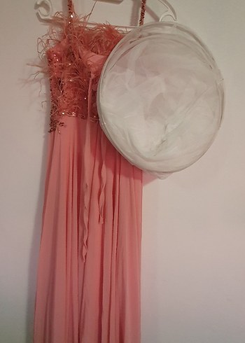 Pembe İşlemeli Askılı Uzun Abiye Elbise - Görsel 5