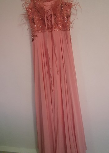 Pembe İşlemeli Askılı Uzun Abiye Elbise - Görsel 4