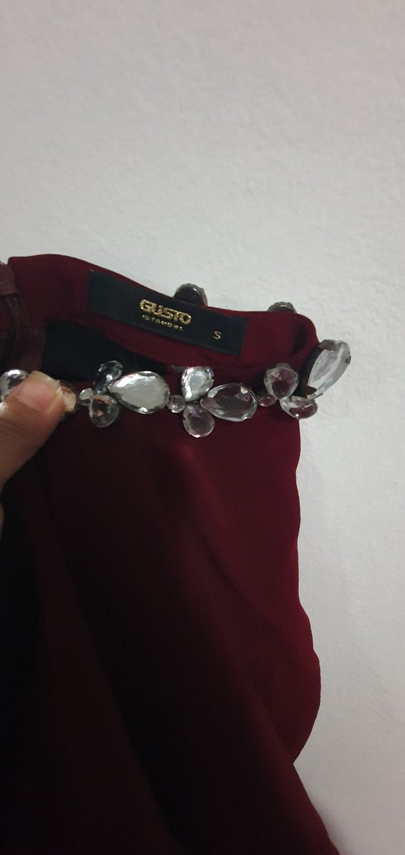 Bordo Parlak Yüksek Yakalı uzun Elbise - Görsel 4