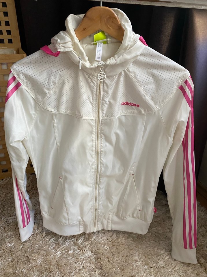 Beyaz kapüşonlu spor kadın ceket - Görsel 3