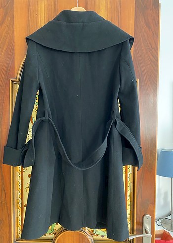 Siyah Kışlık Kadın Kaban - Görsel 2