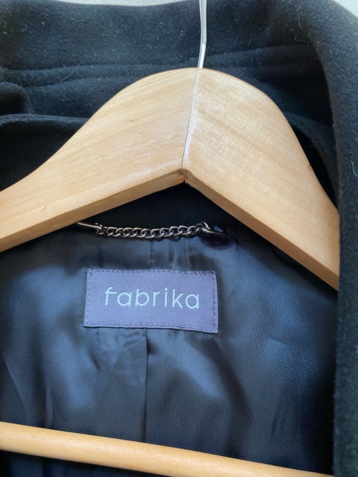 Siyah Kışlık Kadın Kaban - Görsel 3