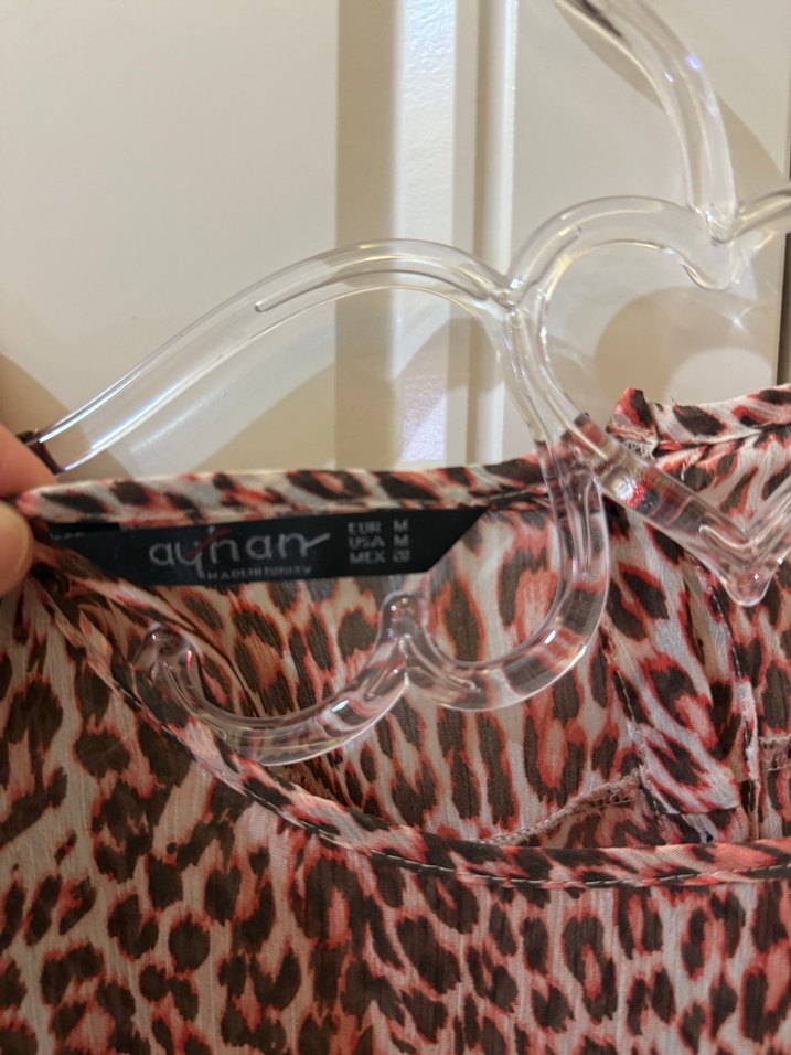 Düğmeli Leopar Desenli Kadın Bluz - Görsel 4