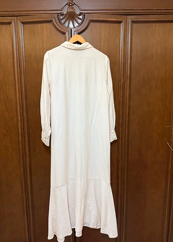 Düğmeli Beyaz Uzun Viscon Elbise - Görsel 6