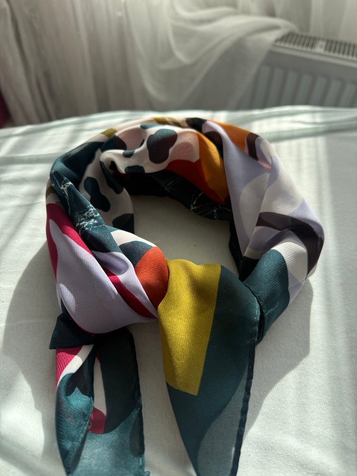 Çok Renkli Kadın Fular - Görsel 2