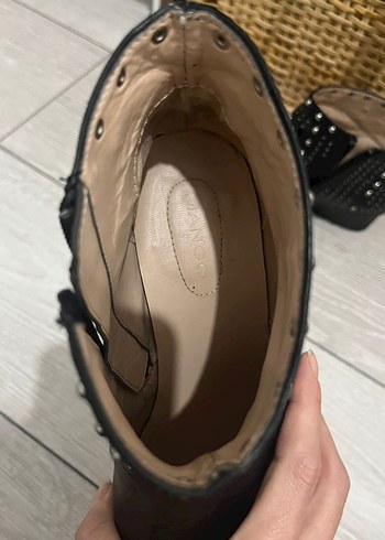 Tokalı Siyah Deri Goth Bot - Görsel 4