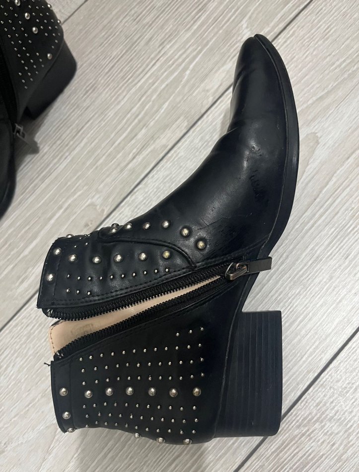 Tokalı Siyah Deri Goth Bot - Görsel 3