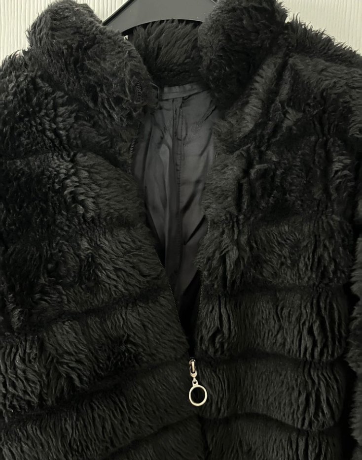 Siyah Kürk Detaylı Rahat Kesim Kadın Mont - Görsel 5