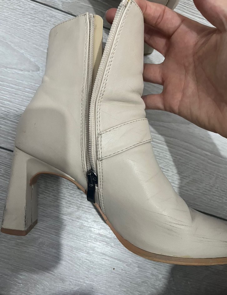 Bej Deri Tokalı Kadın Topuklu Bot - Görsel 5