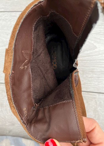 Kahverengi Süet Nakışlı Kadın Dolgu Topuk Bot - Görsel 3