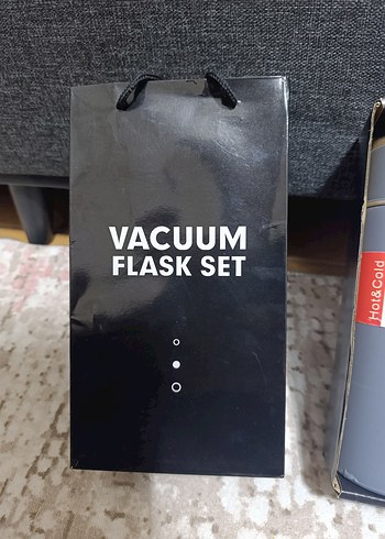 Gri Termos ve üçlü Bardak Seti - Görsel 2