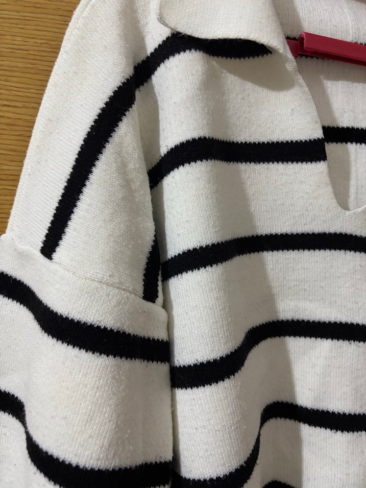 Çizgili siyah Beyaz Triko Kadın Kazak - Görsel 2