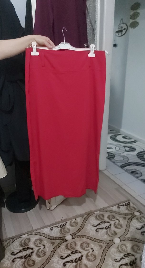 Parlak Kırmızı Midi Drapeli Kadın Etek - Görsel 2