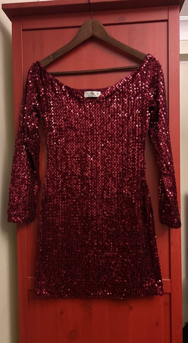 Kırmızı Pullu Uzun Kollu Midi Abiye Elbise - Görsel 3