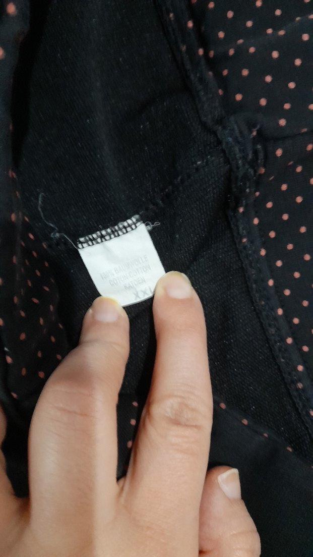 Kadınlar İçin Siyah Bol Kesim Düğmeli Pantolon - Görsel 3