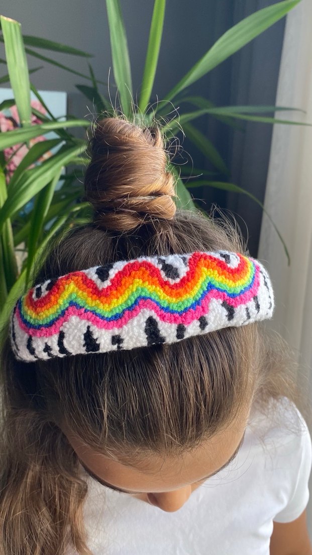 Gökkuşağı ve zebra desenli punch taç - Görsel 2