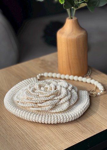 EL ÖRGÜSÜ Boncuk İşlemeli Beyaz Örgü Çiçekli Kadın Çantası - Görsel 4