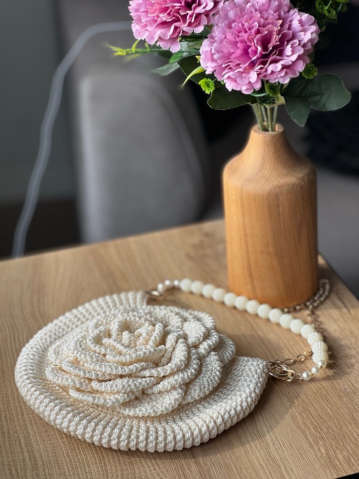 EL ÖRGÜSÜ Boncuk İşlemeli Beyaz Örgü Çiçekli Kadın Çantası - Görsel 3