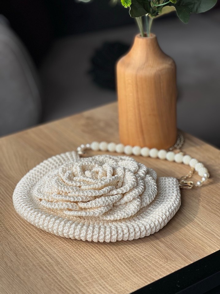 EL ÖRGÜSÜ Boncuk İşlemeli Beyaz Örgü Çiçekli Kadın Çantası - Görsel 4