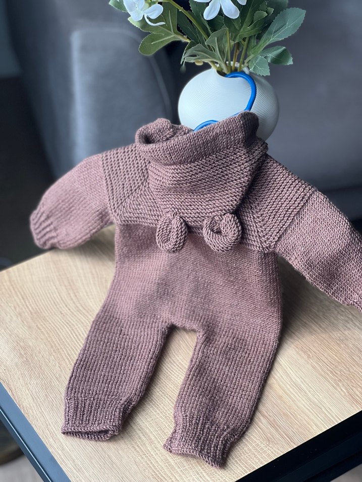 El örgüsü Kahverengi Kapüşonlu Örgü Bebek Tulumu - Görsel 2